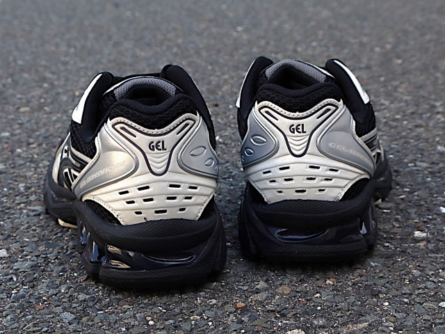 GEL-KAYANO 14 BLACK/CREAM01