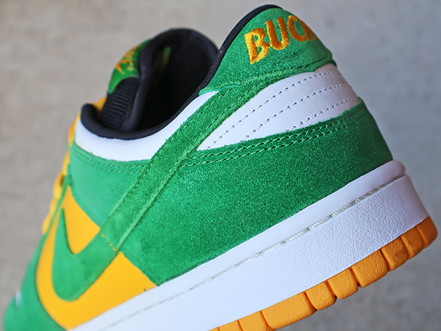 DUNK LOW PRO SB 2003 “BUCK”01