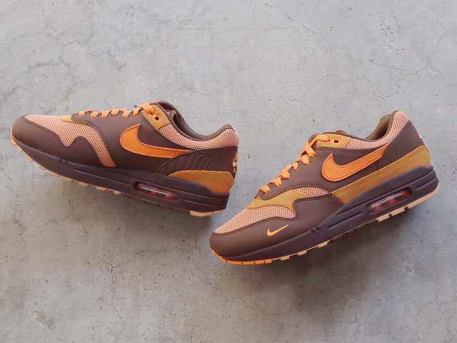AIR MAX 1 “KINGS DAY”01