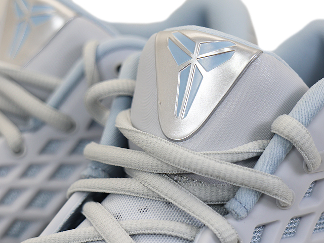 KOBE 3 LOW PROTRO IV7127-001 - 3