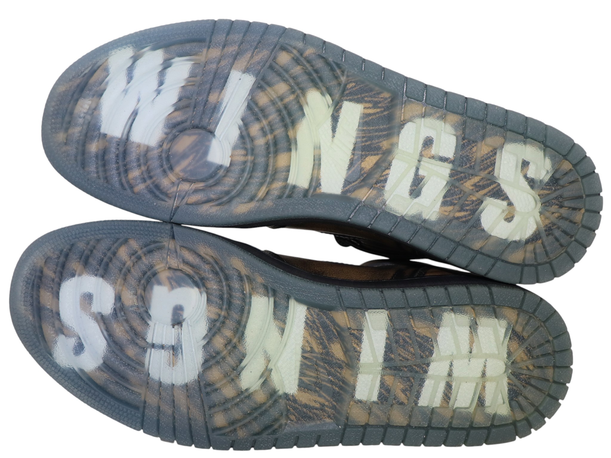 AIR JORDAN 1 RETRO HIGH OG WINGS AA2887-035-h-30578-55 - 4