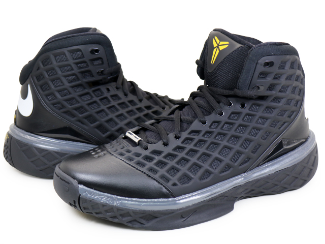 KOBE 3 PROTRO IQ5340-001 - 2